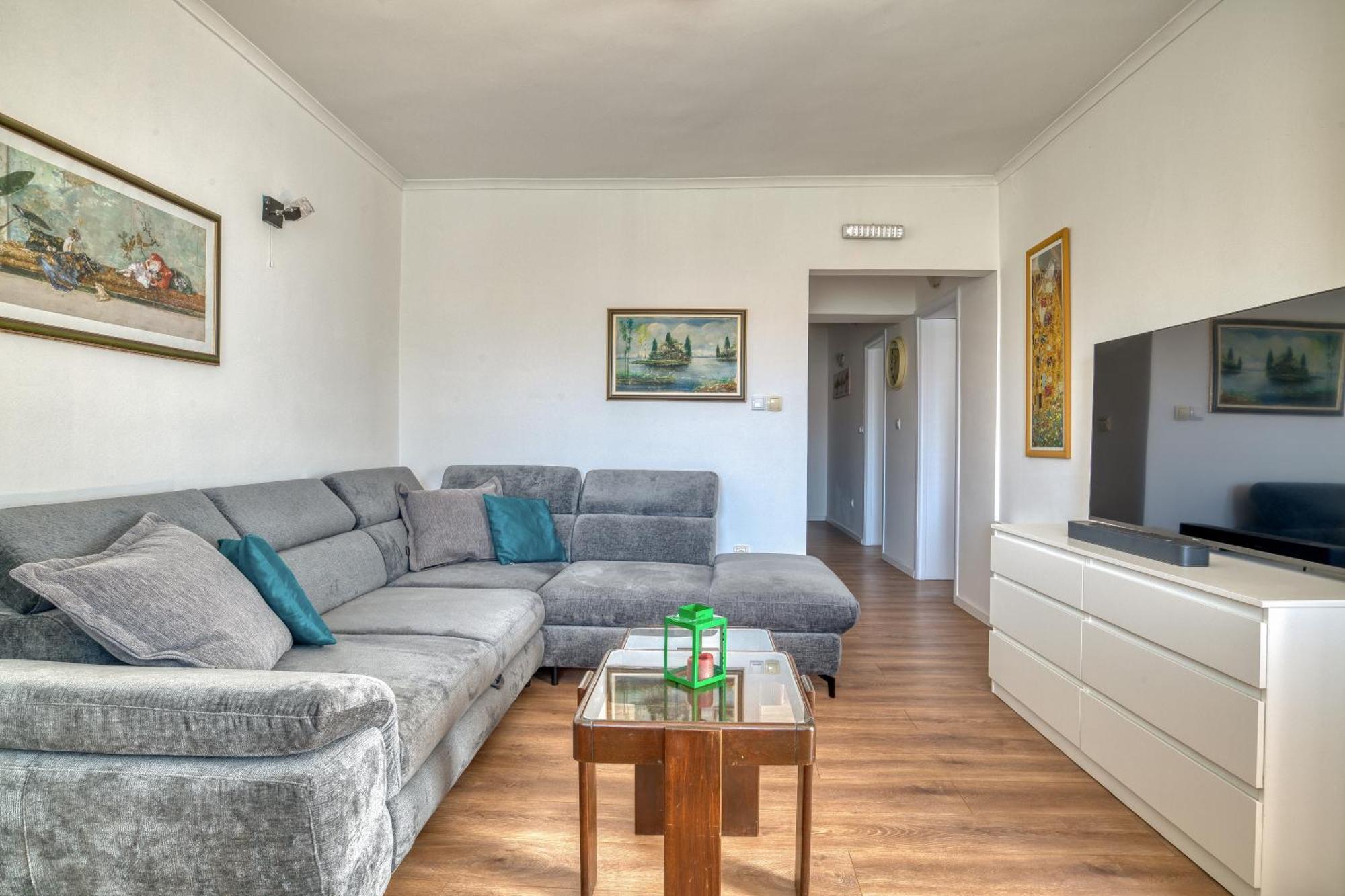 Zenta Apartment *