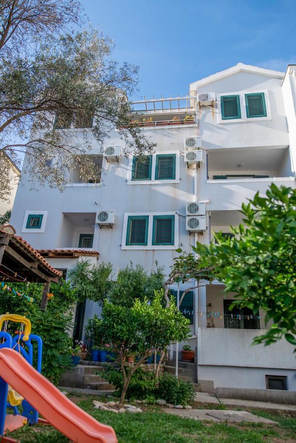 Apartment Zenta *