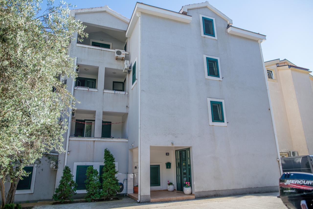 Zenta Apartment *