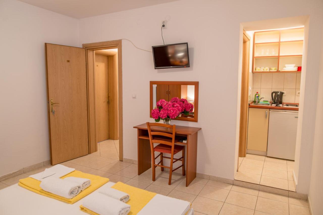 Zenta Apartment *